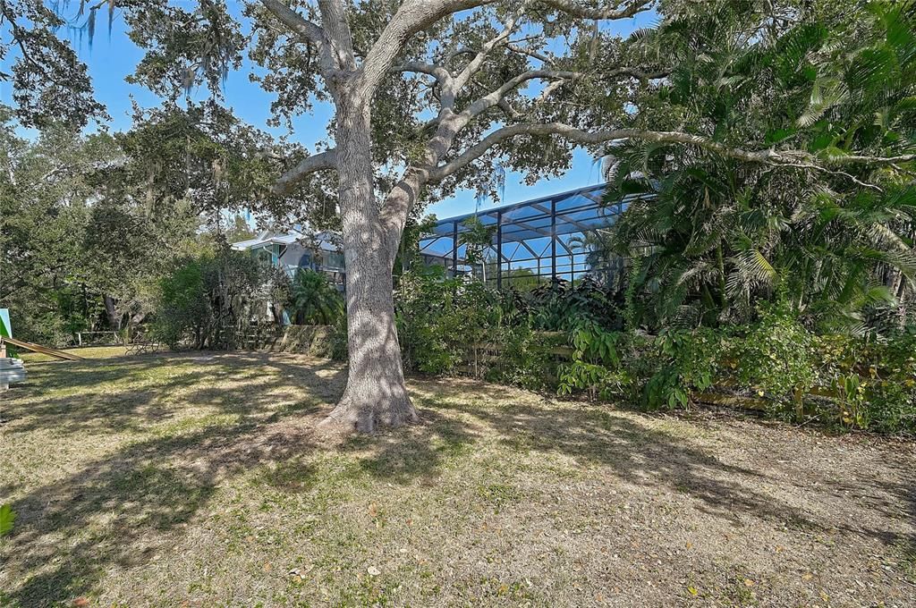 For Sale: $990,000 (3 beds, 3 baths, 2583 Square Feet)