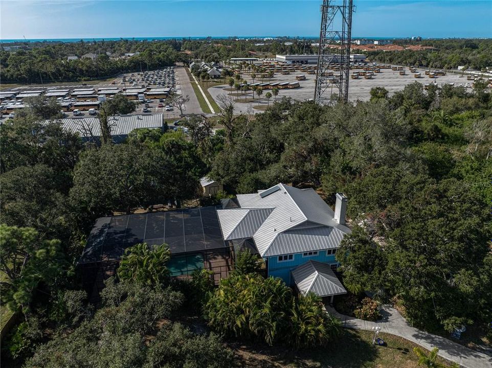 For Sale: $990,000 (3 beds, 3 baths, 2583 Square Feet)