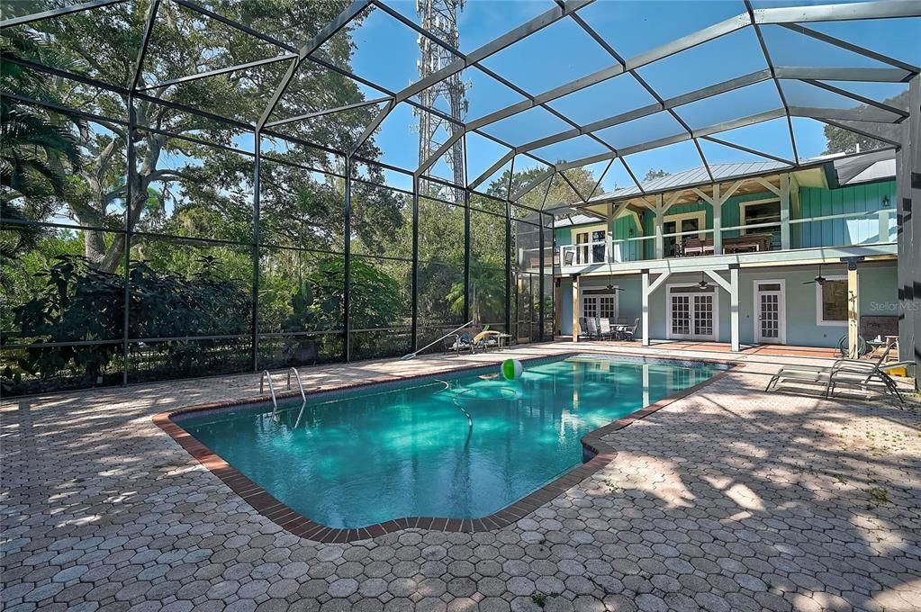 For Sale: $990,000 (3 beds, 3 baths, 2583 Square Feet)