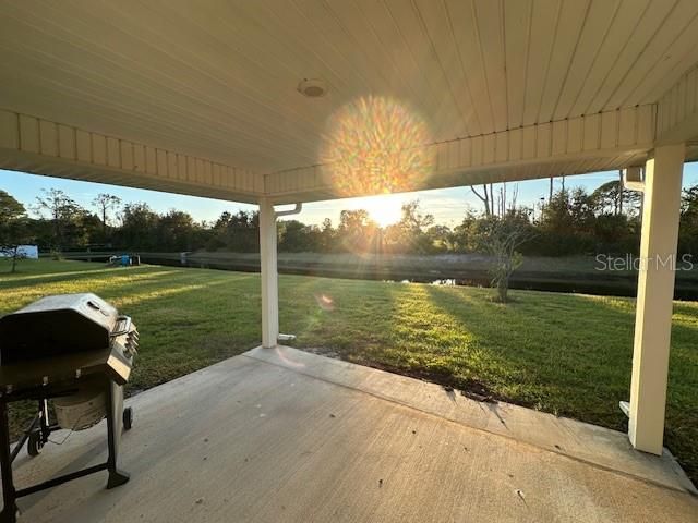 For Sale: $419,800 (4 beds, 3 baths, 2034 Square Feet)