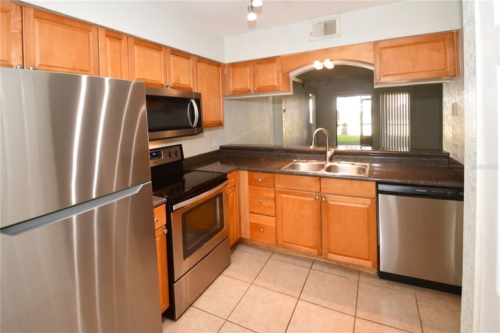 For Rent: $1,775 (2 beds, 2 baths, 1018 Square Feet)