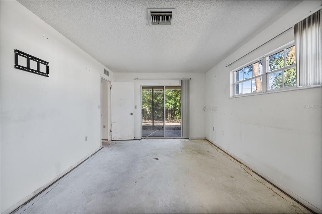 На продажу: $339,999 (3 спален, 2 ванн, 1711 Квадратных фут)