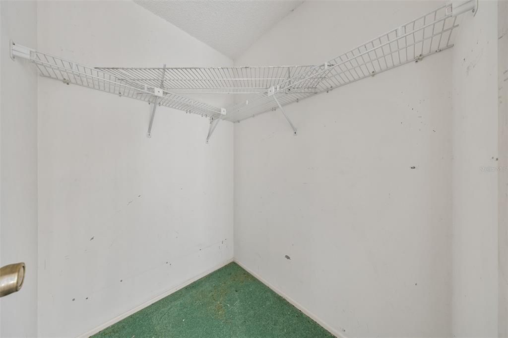 На продажу: $339,999 (3 спален, 2 ванн, 1711 Квадратных фут)