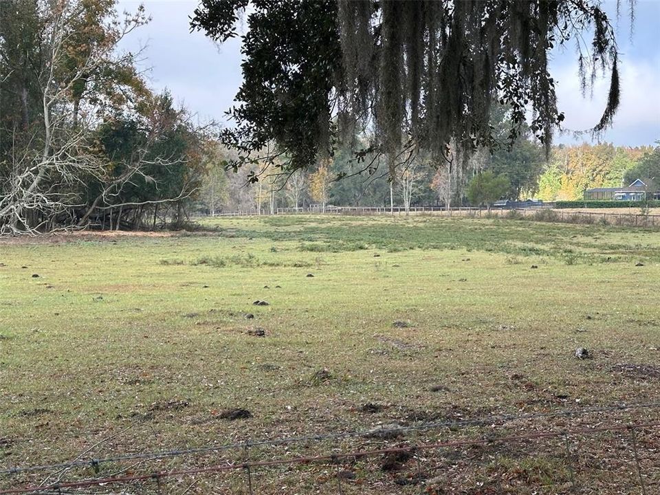 En Venta: $2,356,062 (98.60 acres)