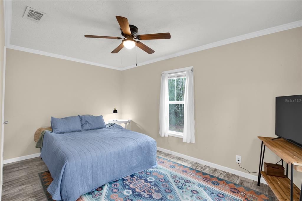 For Sale: $224,900 (3 beds, 2 baths, 1216 Square Feet)