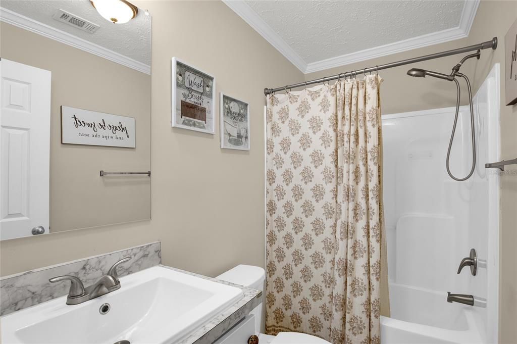 For Sale: $224,900 (3 beds, 2 baths, 1216 Square Feet)