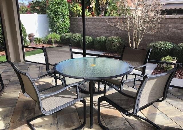 For Sale: $390,000 (3 beds, 2 baths, 1398 Square Feet)