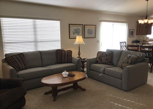 For Sale: $390,000 (3 beds, 2 baths, 1398 Square Feet)