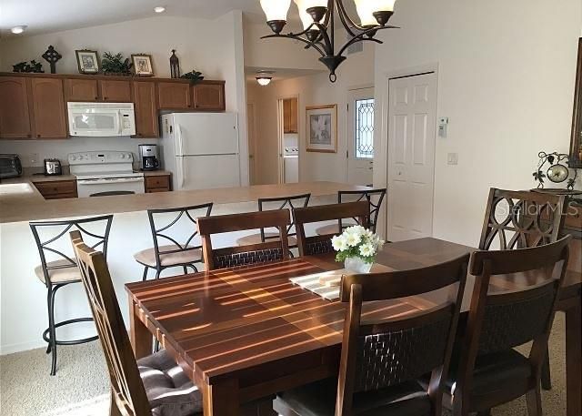 For Sale: $390,000 (3 beds, 2 baths, 1398 Square Feet)