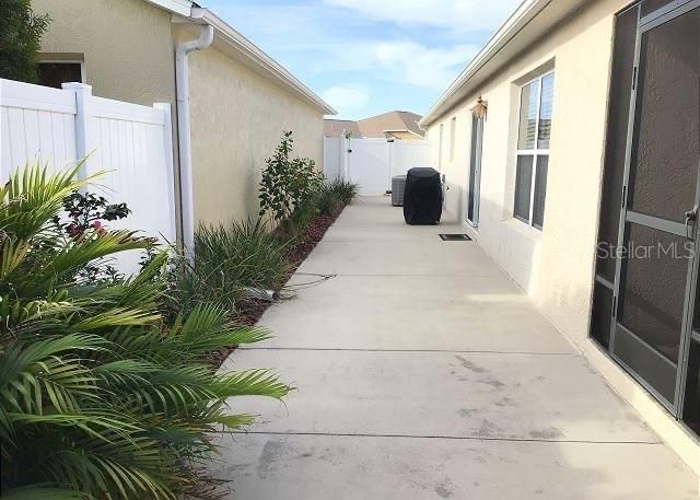 For Sale: $390,000 (3 beds, 2 baths, 1398 Square Feet)