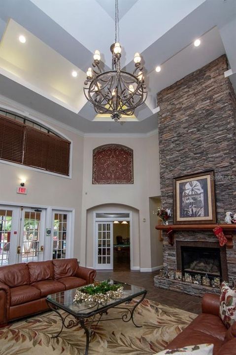 En Venta: $425,000 (4 camas, 3 baños, 1670 Pies cuadrados)