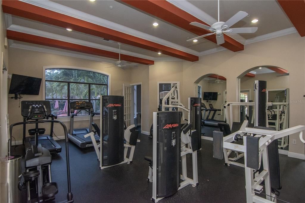 En Venta: $425,000 (4 camas, 3 baños, 1670 Pies cuadrados)