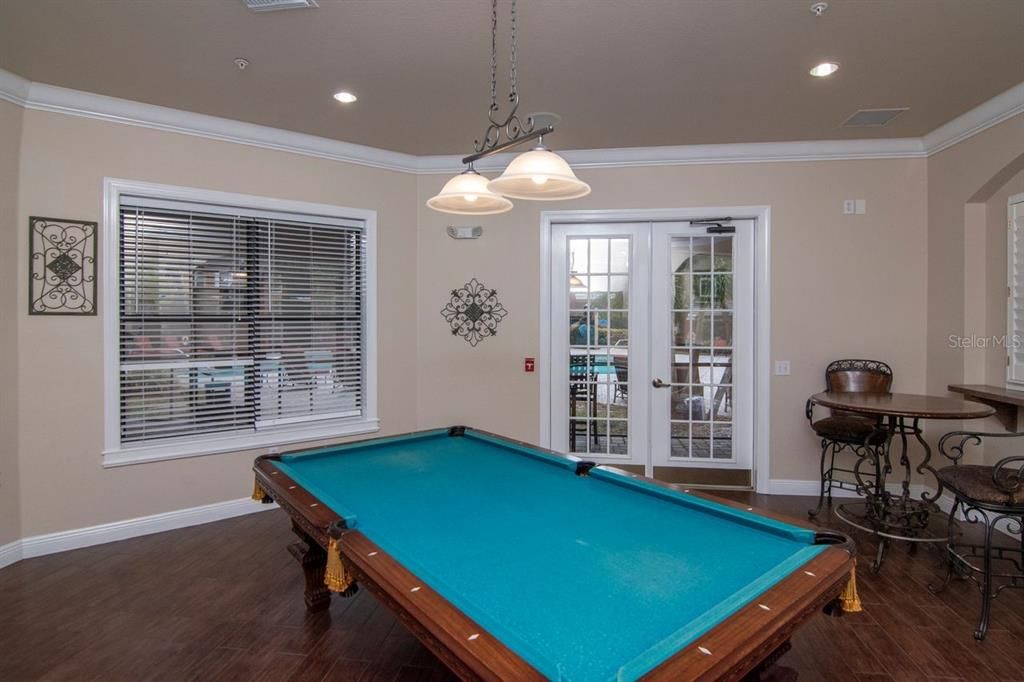 En Venta: $425,000 (4 camas, 3 baños, 1670 Pies cuadrados)