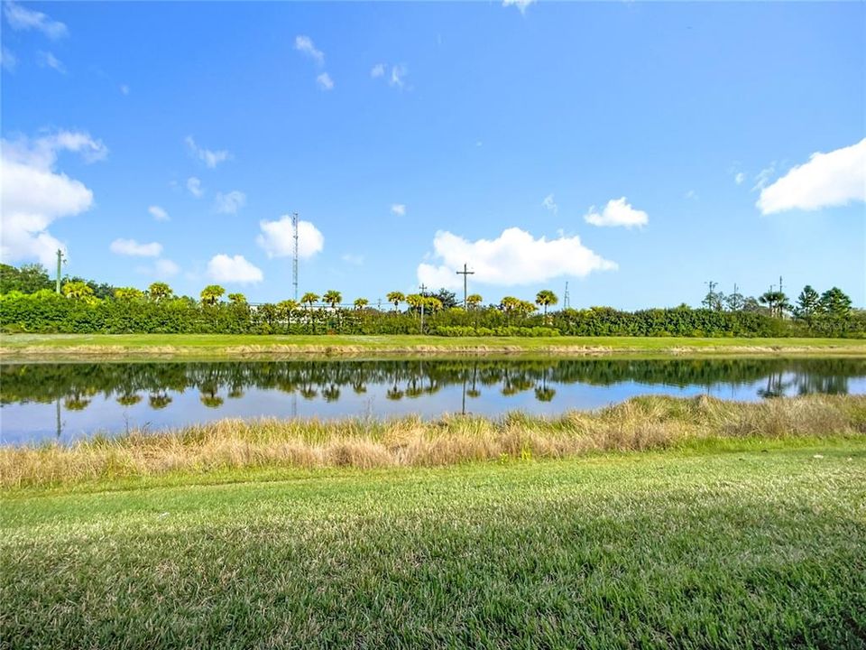 For Rent: $2,450 (2 beds, 2 baths, 1696 Square Feet)