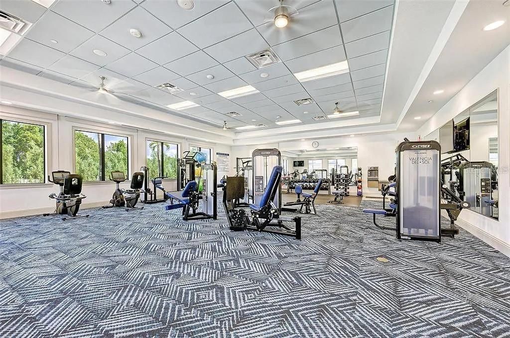 For Rent: $2,450 (2 beds, 2 baths, 1696 Square Feet)