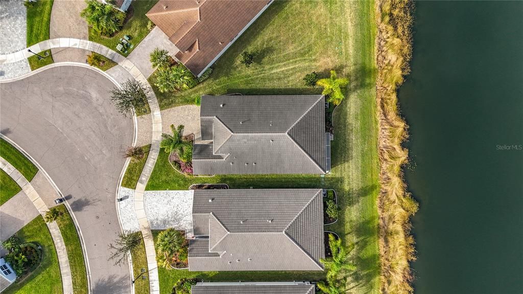 For Rent: $2,450 (2 beds, 2 baths, 1696 Square Feet)