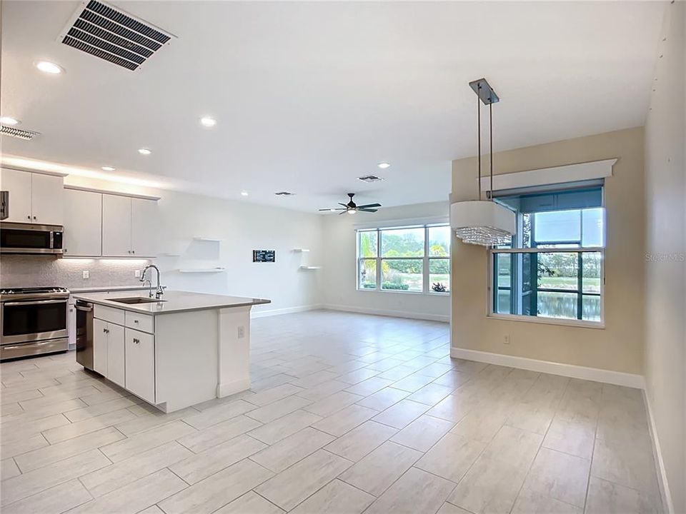 For Rent: $2,450 (2 beds, 2 baths, 1696 Square Feet)