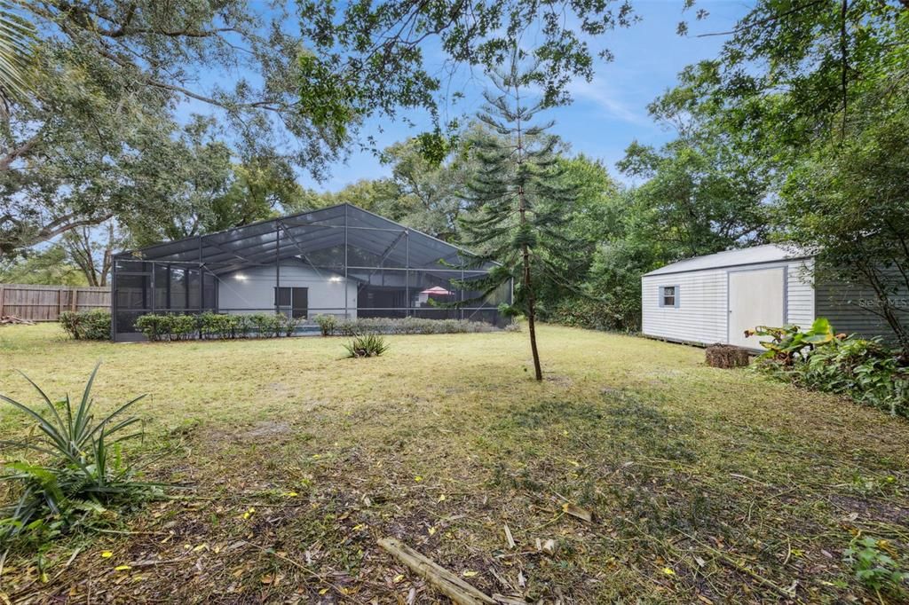 合同活跃: $2,975 (4 贝兹, 2 浴室, 1705 平方英尺)