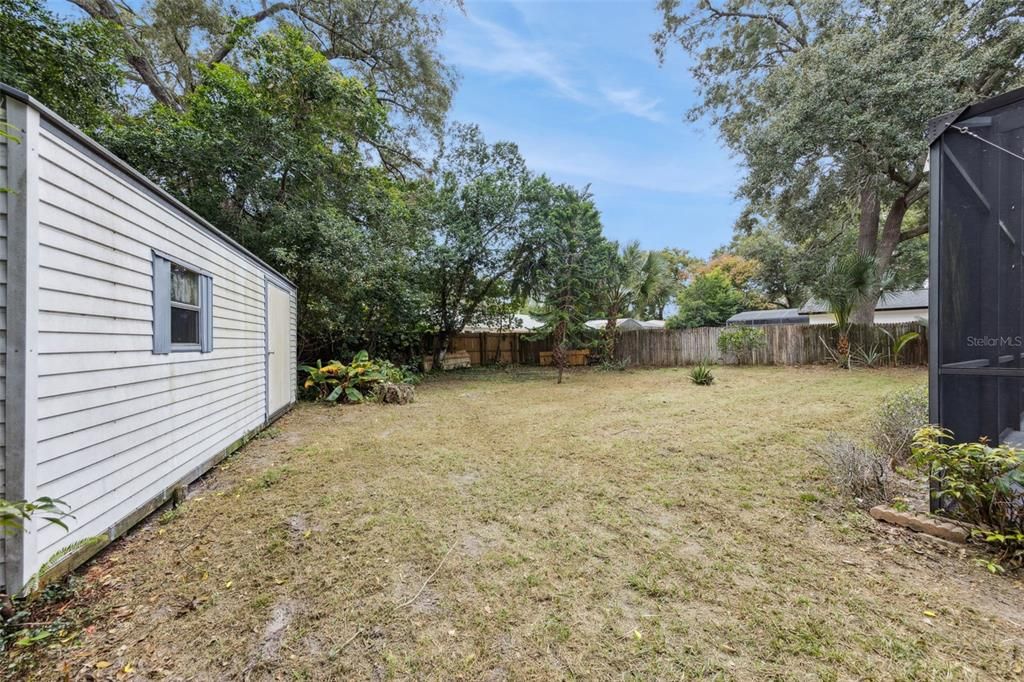 合同活跃: $2,975 (4 贝兹, 2 浴室, 1705 平方英尺)