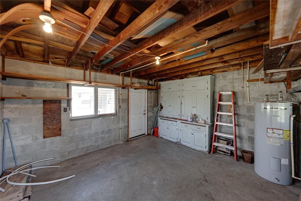 待售: $255,000 (2 贝兹, 2 浴室, 1458 平方英尺)