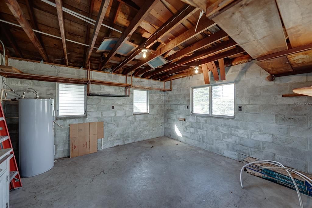 待售: $255,000 (2 贝兹, 2 浴室, 1458 平方英尺)