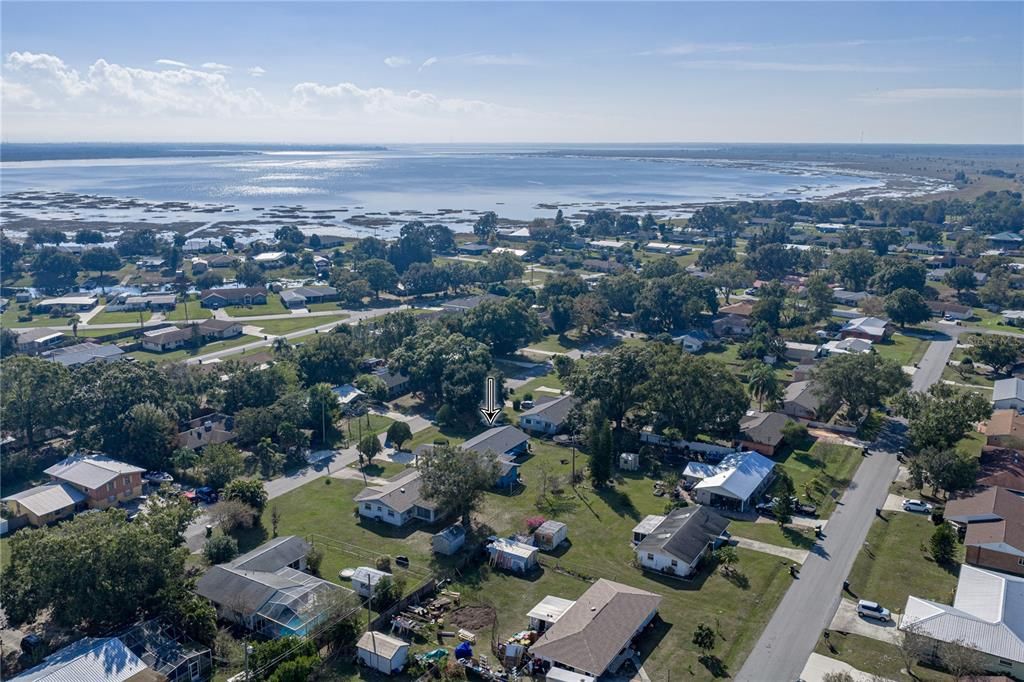 待售: $255,000 (2 贝兹, 2 浴室, 1458 平方英尺)