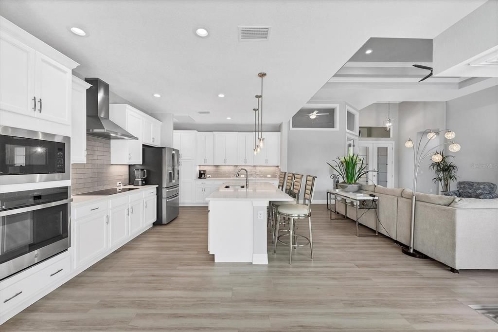 На продажу: $839,900 (3 спален, 2 ванн, 2114 Квадратных фут)