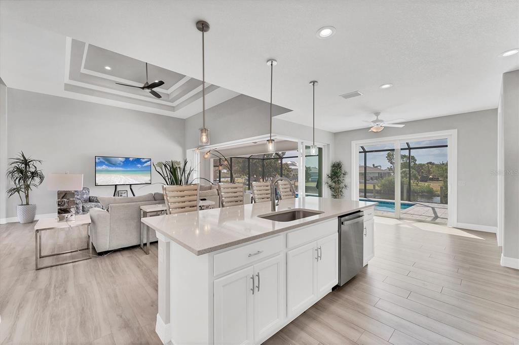 На продажу: $839,900 (3 спален, 2 ванн, 2114 Квадратных фут)