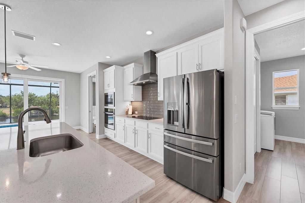 На продажу: $839,900 (3 спален, 2 ванн, 2114 Квадратных фут)