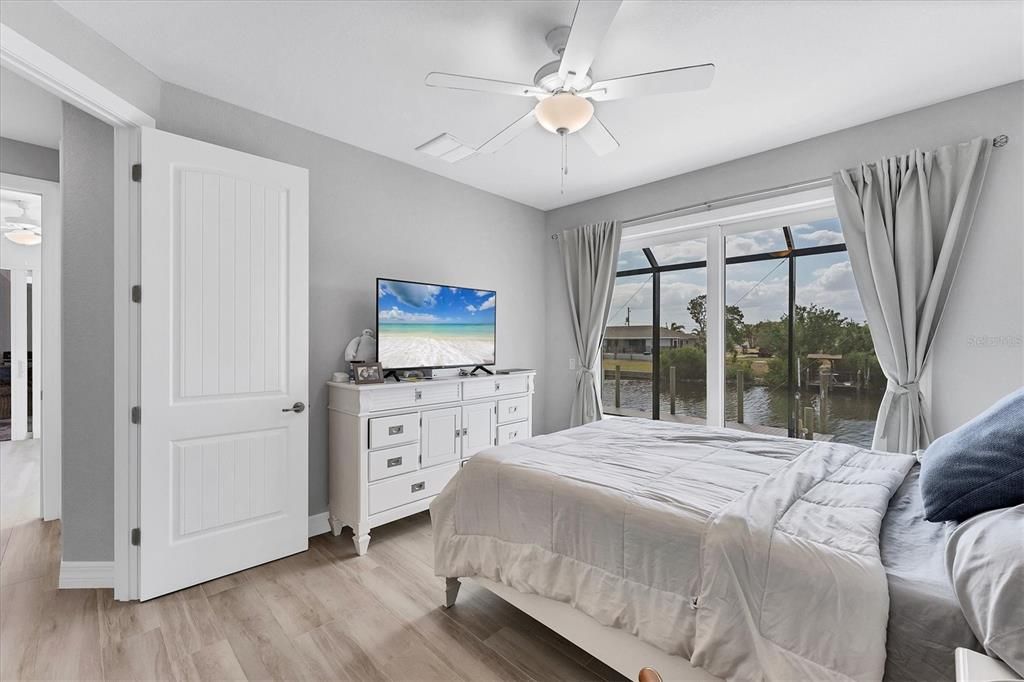 На продажу: $839,900 (3 спален, 2 ванн, 2114 Квадратных фут)