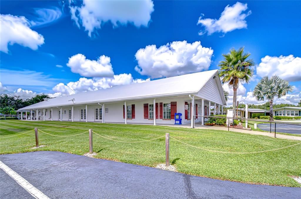 For Sale: $169,900 (2 beds, 2 baths, 1056 Square Feet)