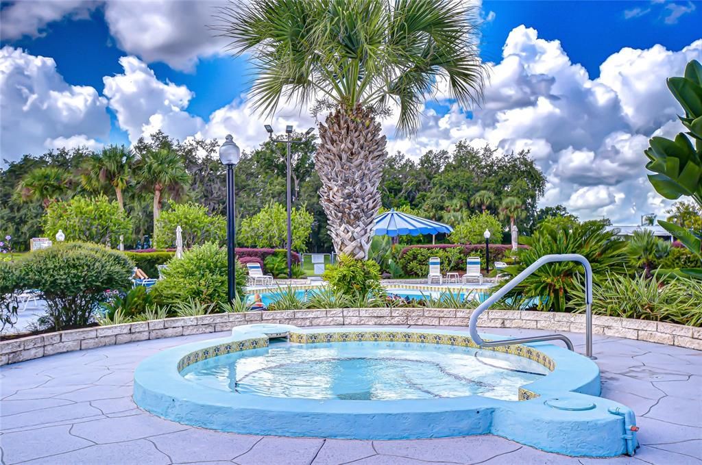 For Sale: $169,900 (2 beds, 2 baths, 1056 Square Feet)