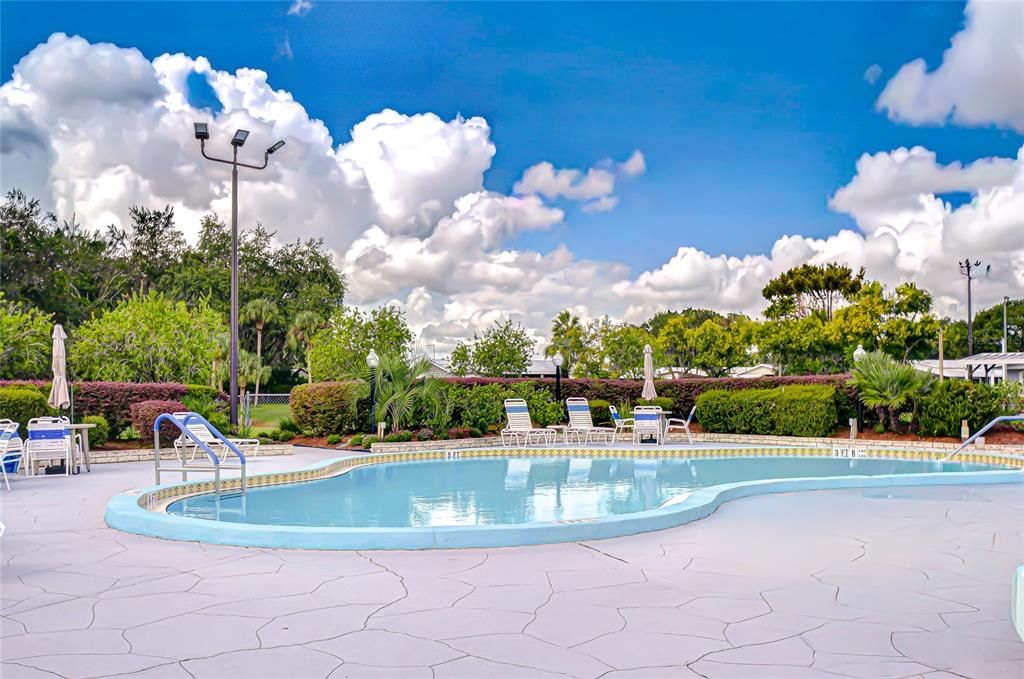 For Sale: $169,900 (2 beds, 2 baths, 1056 Square Feet)