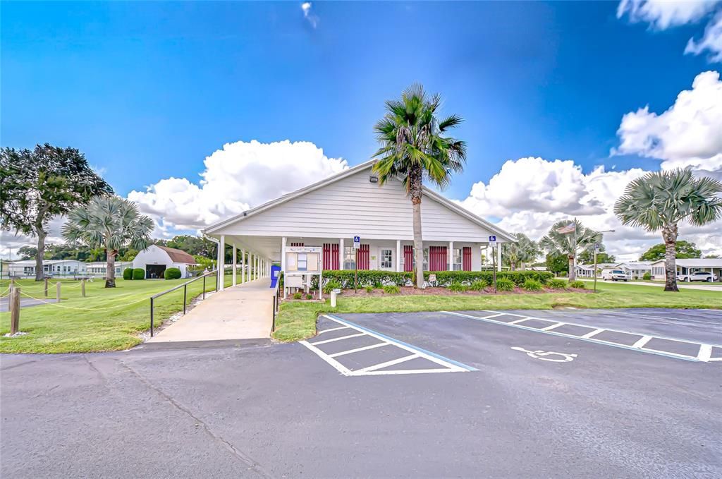 For Sale: $169,900 (2 beds, 2 baths, 1056 Square Feet)