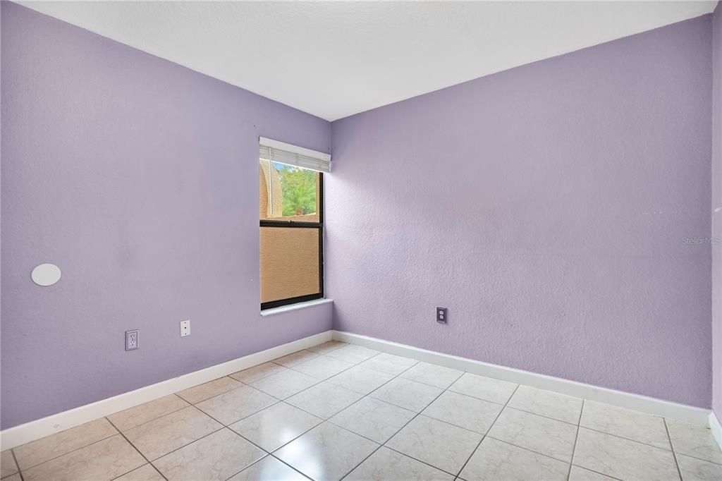 На продажу: $285,000 (3 спален, 2 ванн, 1169 Квадратных фут)