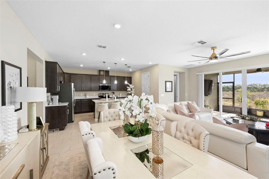 For Sale: $348,000 (4 beds, 3 baths, 2075 Square Feet)