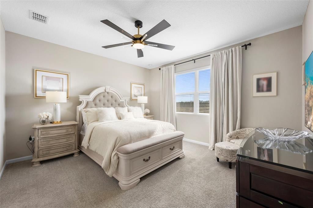 For Sale: $348,000 (4 beds, 3 baths, 2075 Square Feet)