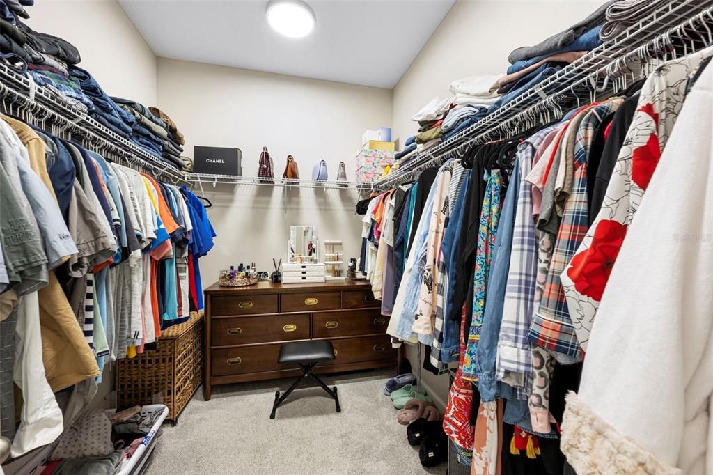 For Sale: $348,000 (4 beds, 3 baths, 2075 Square Feet)