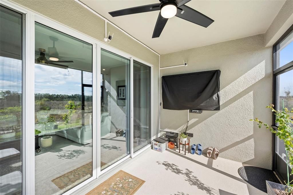 For Sale: $348,000 (4 beds, 3 baths, 2075 Square Feet)