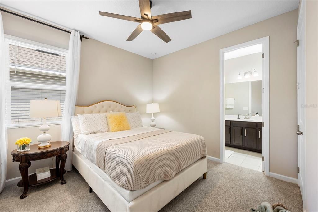 For Sale: $348,000 (4 beds, 3 baths, 2075 Square Feet)