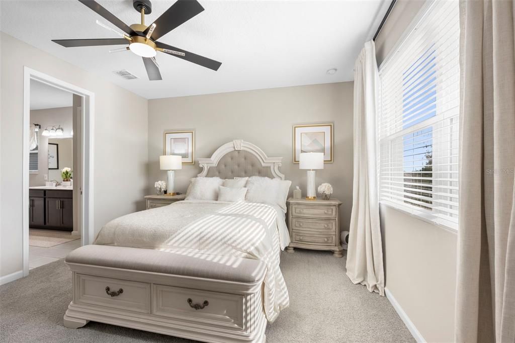 For Sale: $348,000 (4 beds, 3 baths, 2075 Square Feet)