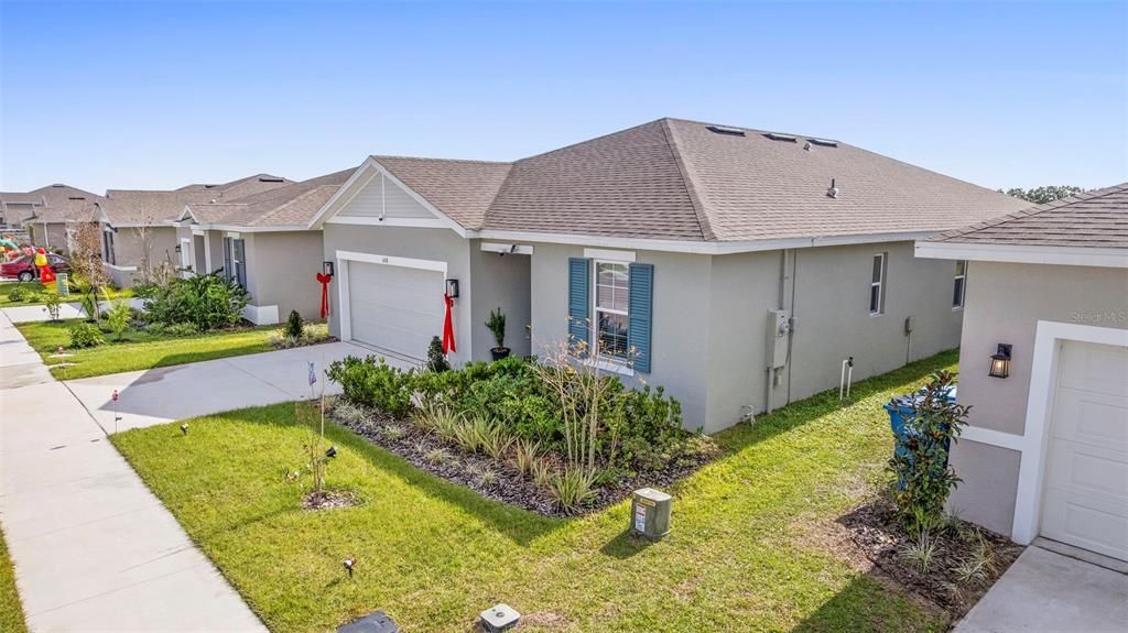 For Sale: $348,000 (4 beds, 3 baths, 2075 Square Feet)