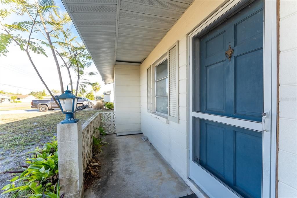 待售: $209,000 (2 贝兹, 2 浴室, 1293 平方英尺)