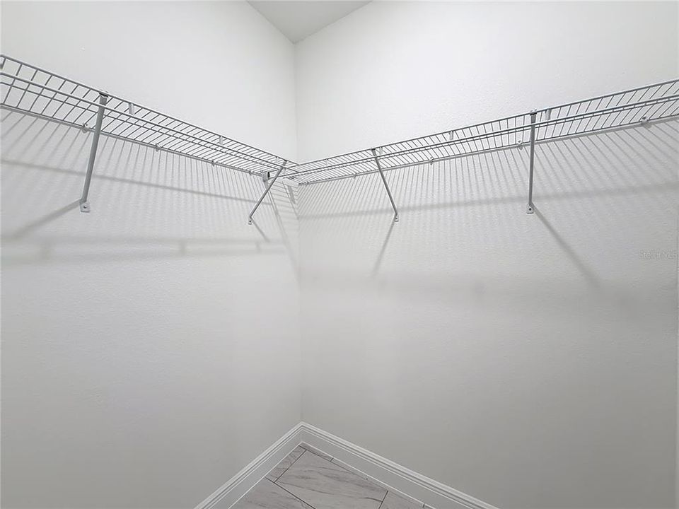 待售: $287,000 (4 贝兹, 2 浴室, 1580 平方英尺)