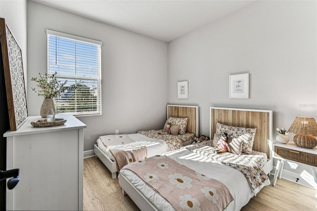 For Sale: $515,000 (3 beds, 2 baths, 1989 Square Feet)