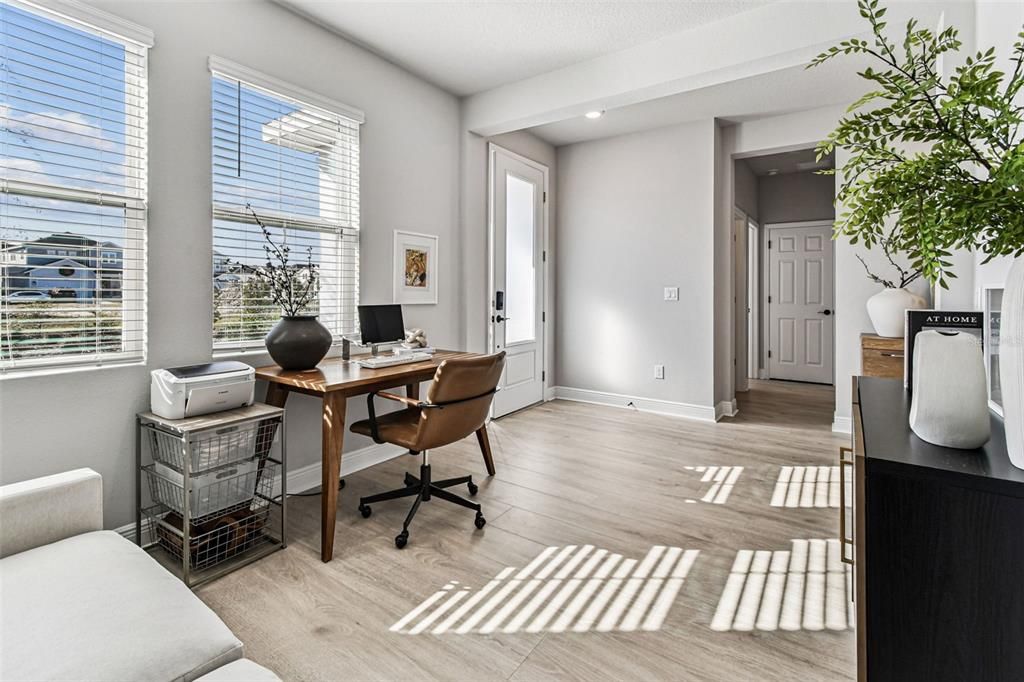 For Sale: $515,000 (3 beds, 2 baths, 1989 Square Feet)