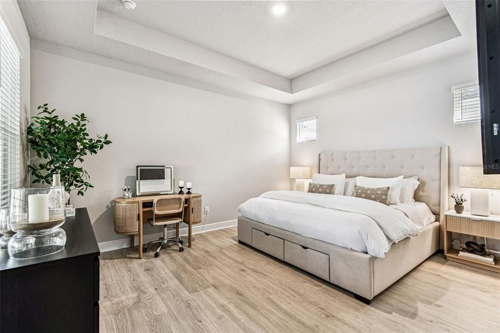 For Sale: $515,000 (3 beds, 2 baths, 1989 Square Feet)