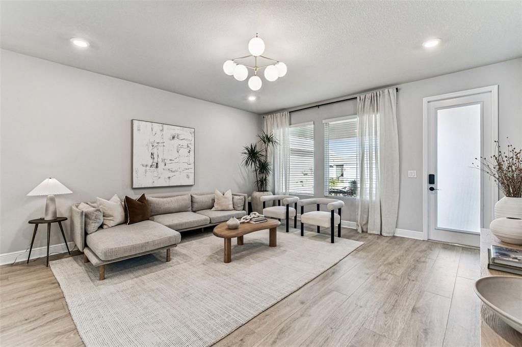 For Sale: $515,000 (3 beds, 2 baths, 1989 Square Feet)