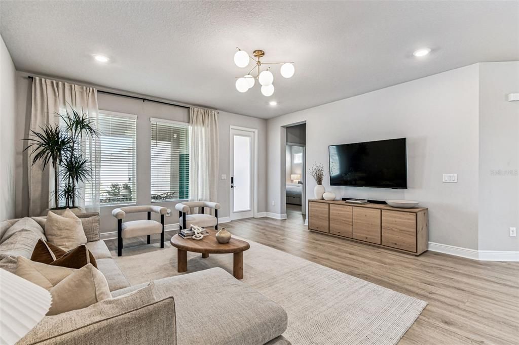 For Sale: $515,000 (3 beds, 2 baths, 1989 Square Feet)