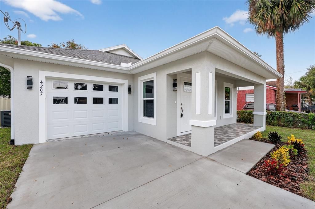 For Rent: $2,299 (3 beds, 2 baths, 1350 Square Feet)